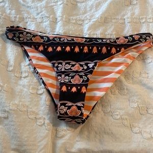 Reversible bikini bottom size XS